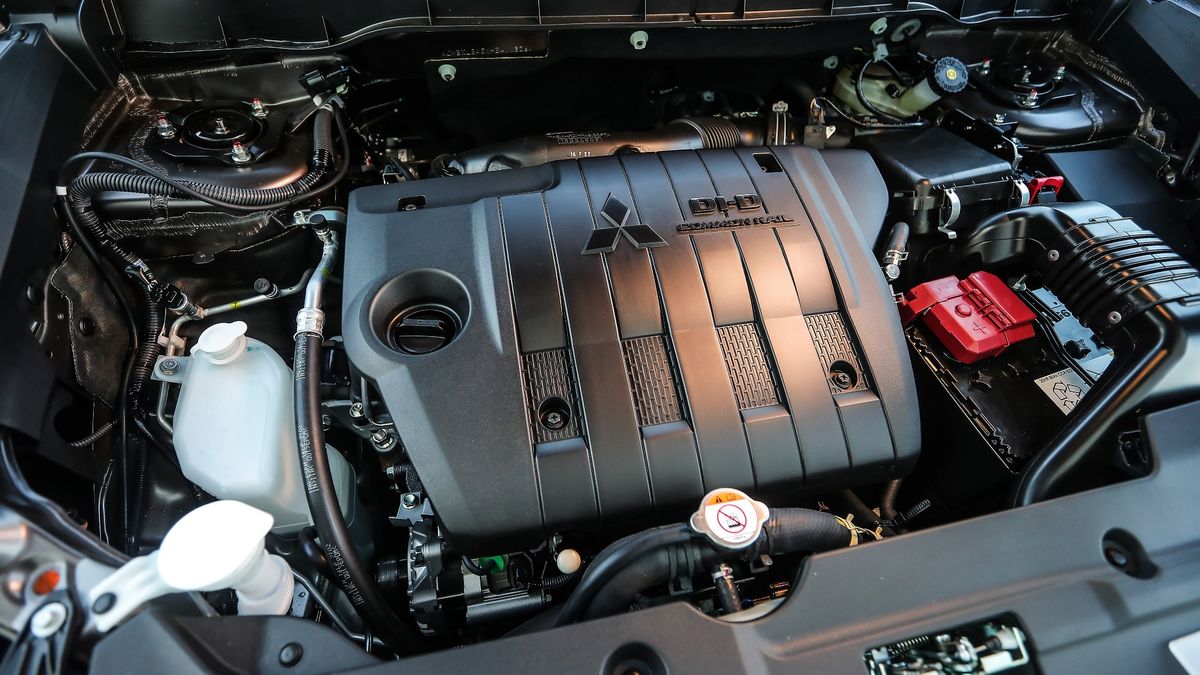 Otwierając maskę mitsubishi, nie zawsze znajdziecie tam japoński silnik. Dotyczy to jednak tylko diesli.