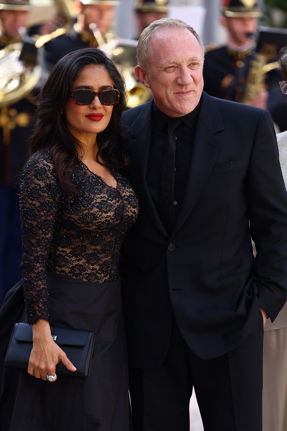 Salma Hayek i Francois-Henri Pinault przybyli na uroczystą kolację do Pałacu Elizejskiego