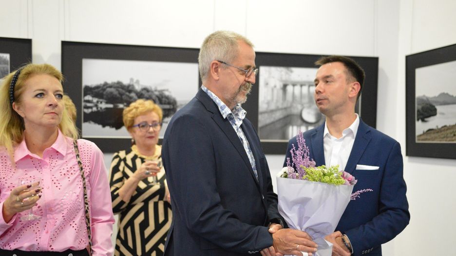 Wystawy fotograficzne Bełchatowskiego Towarzystwa Fotograficznego