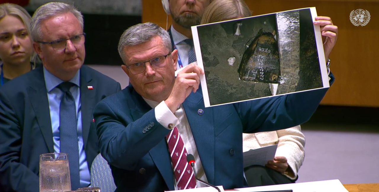 Pokazał dowody w ONZ. Rosyjskie napisy na szczątkach dronów