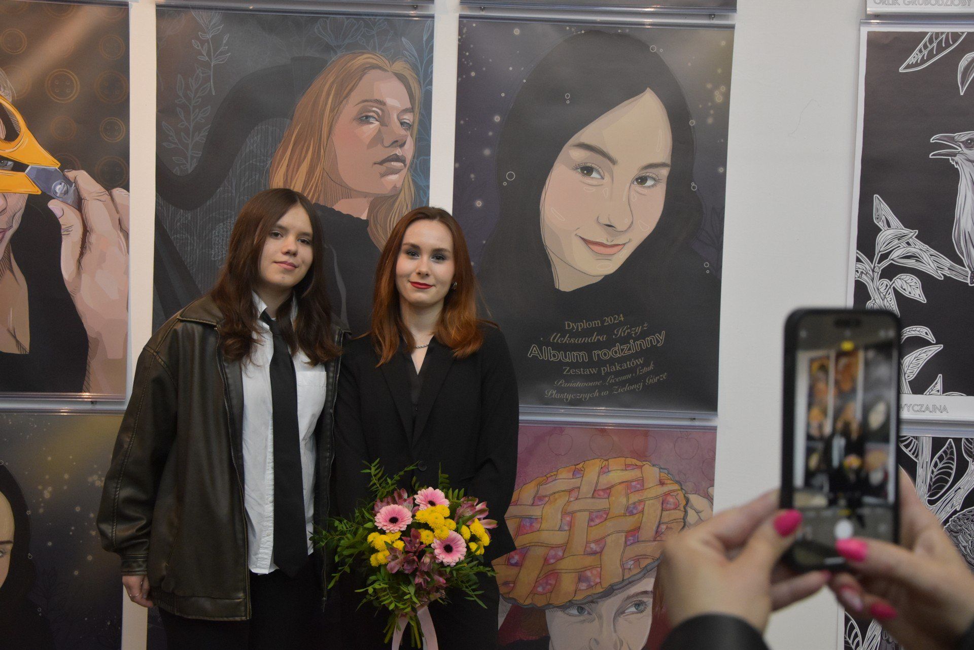 Zobacz prace uczniów zielonogórskiego &#34;Plastyka&#34; z 2024 roku