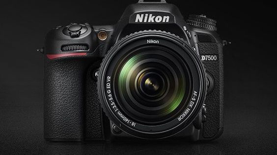 Nikon D7500 - nadchodzi mniejszy brat flagowej lustrzanki Nikona 1