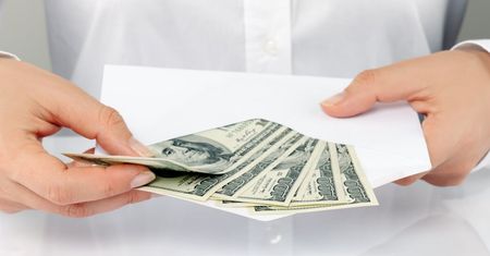 Jak sprawdzić, ile będziesz zarabiać na różnych umowach?