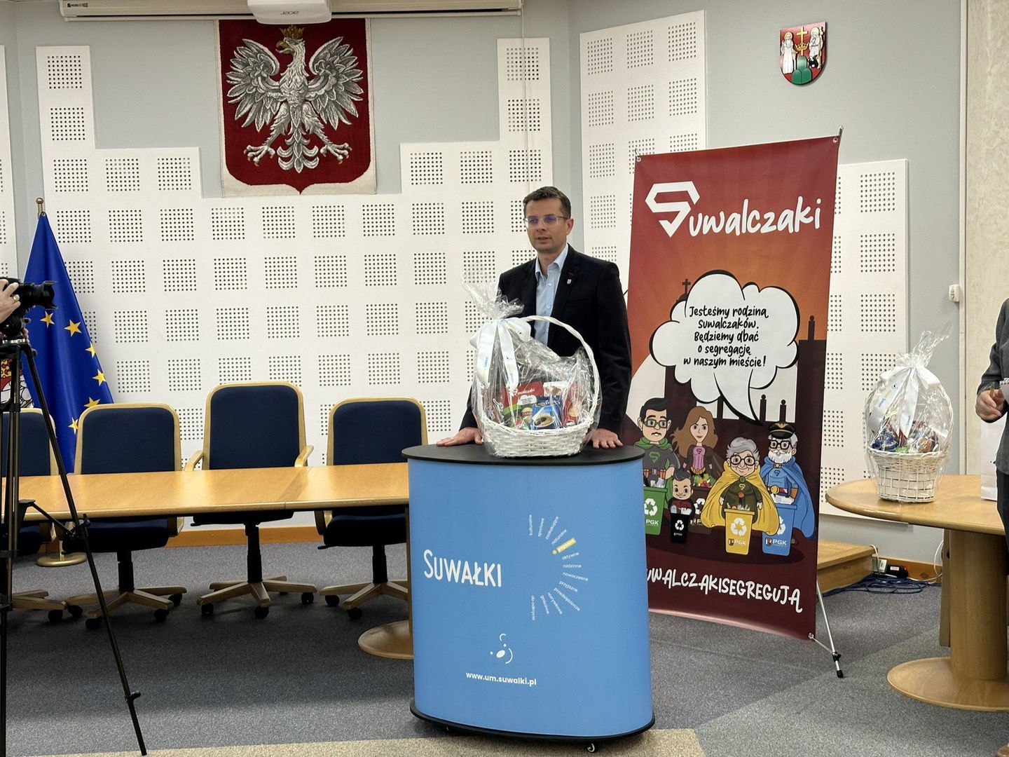 Samorząd podziękował uczniom SP 7 za zaangażowanie się w akcję &#34;Ubrania do Oddania&#34;