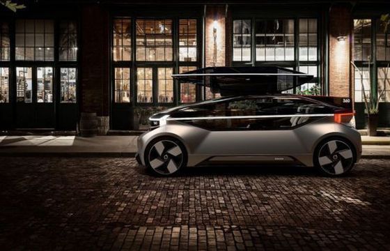 Volvo prezentuje autonomiczne auto 360c, alternatywę dla krótkich lotów pasażerskich
