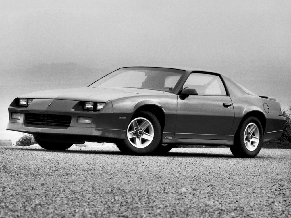 Ewolucja amerykańskiej legendy: Chevrolet Camaro 74