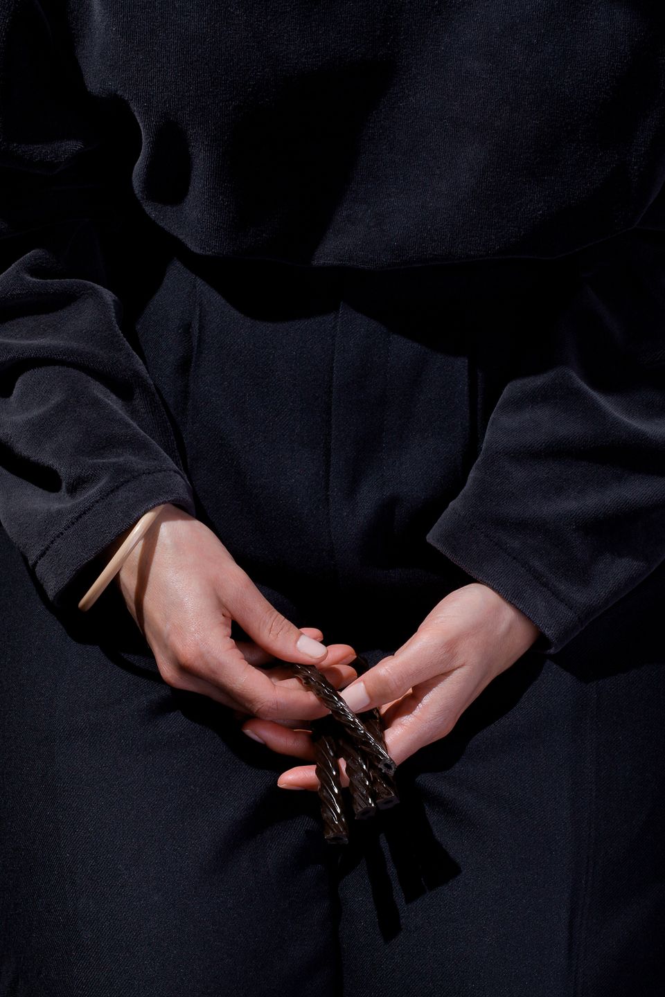 "Szafowe przekąski", czyli konceptualny projekt, w którym części garderoby łączą się z jedzeniem 10
