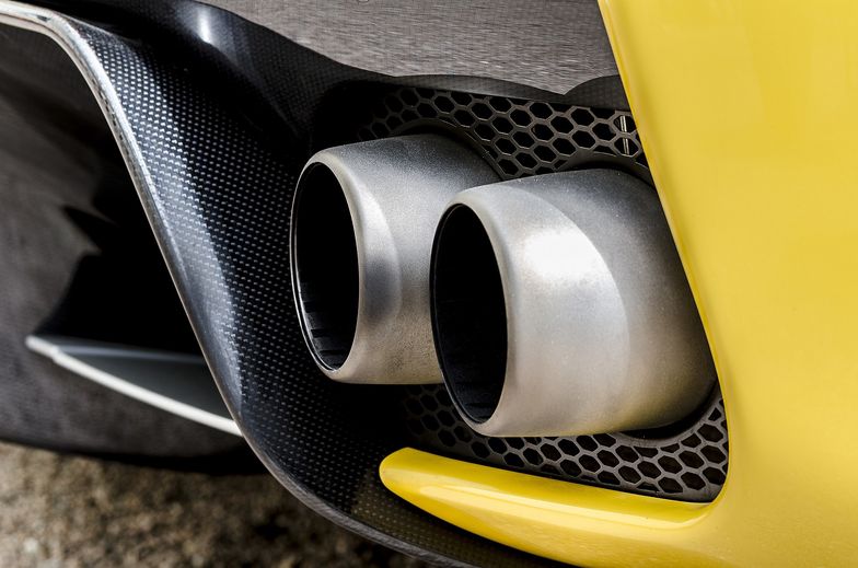 Normy emisji dwutlenku węgla. Ile wynoszą? Co oznaczają zmiany dla przemysłu motoryzacyjnego?