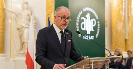 Prezes Naczelnej Rady Adwokackiej: "Wybory korespondencyjne 10 maja nie mają prawa się odbyć"