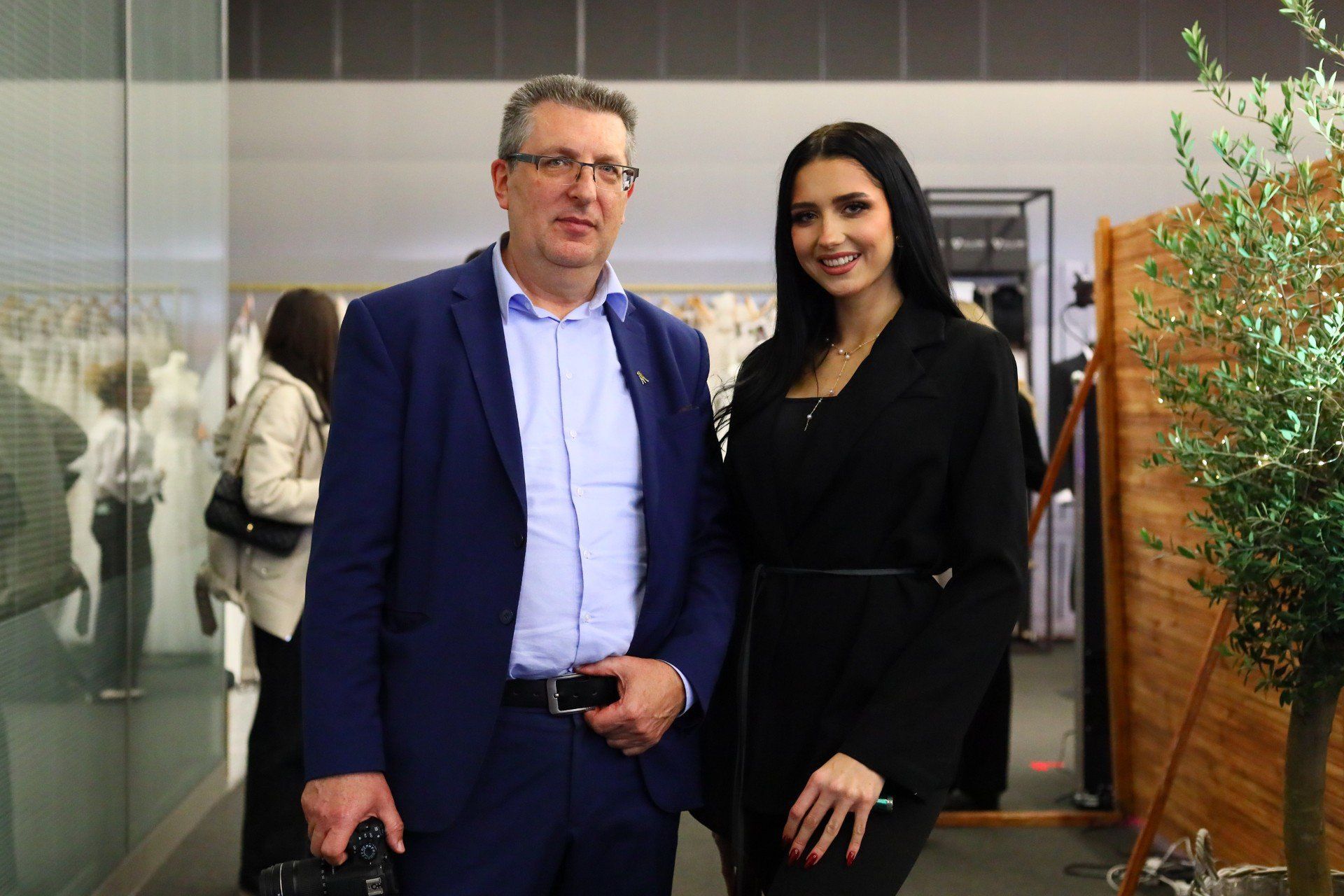 Na wydarzeniu byli między innymi Wicemiss Świętokrzyskiego Marcelina Wertka oraz szef Fundacji Prometeusz i organizator Kielce Young Fashion Zbigniew Lisowski