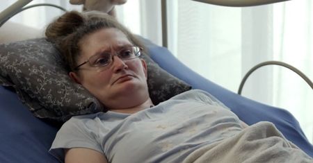 "Jestem Olga i umieram". Po 11 latach ponownie odwiedzili ją z kamerą