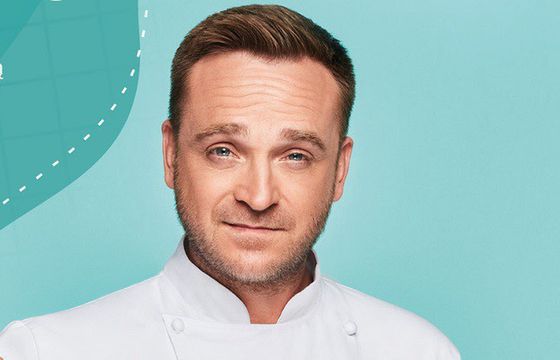 Mateusz Gessler w kampanii "Pasaże Tesco. Śniadanie na szóstkę"