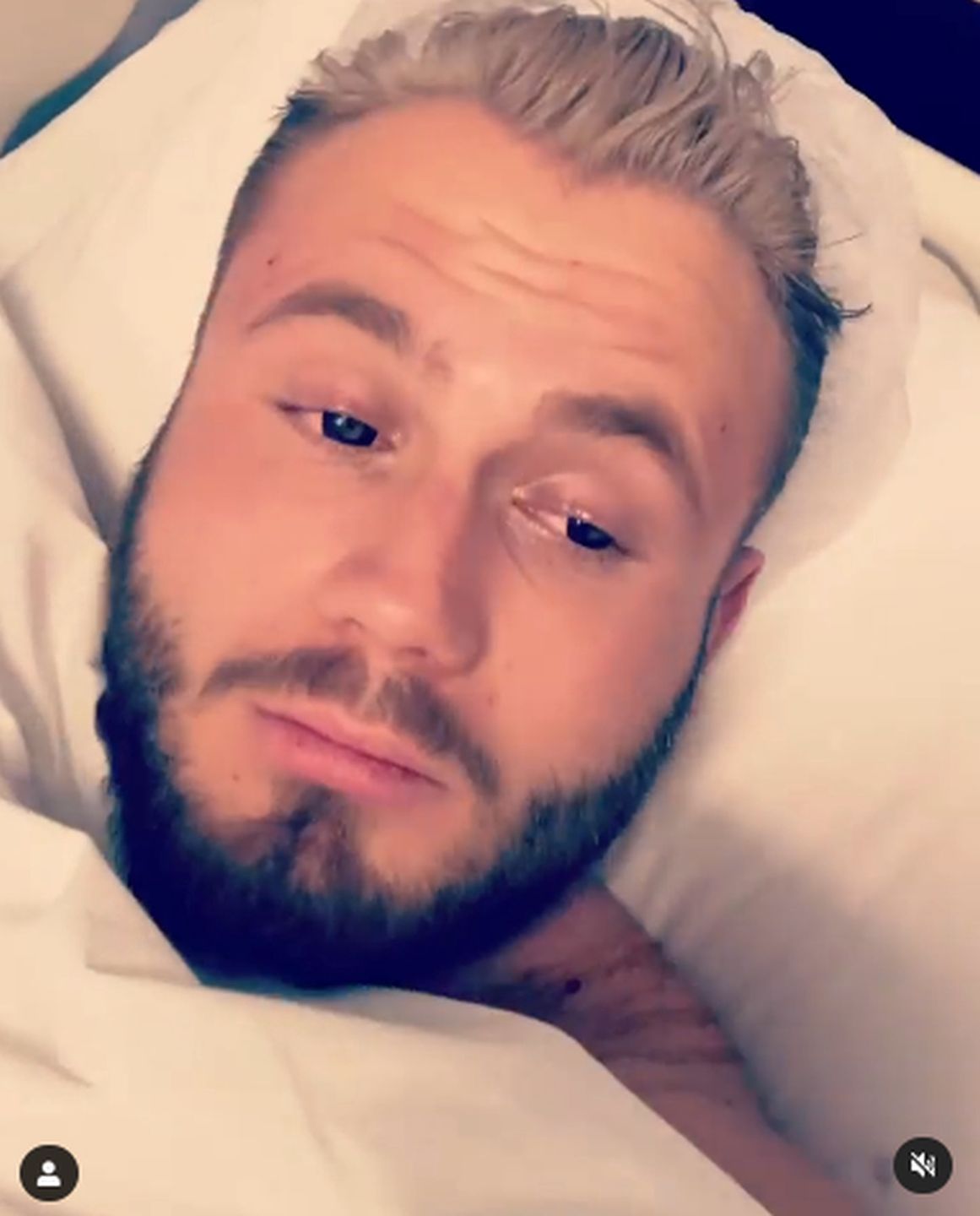 Ewel0na z chłopakiem w tureckiej klinice