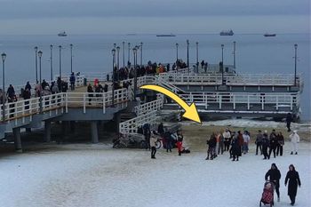 Niedziela, 11:36. Kamera pokazała plażę w Gdańsku. Co tam się dzieje