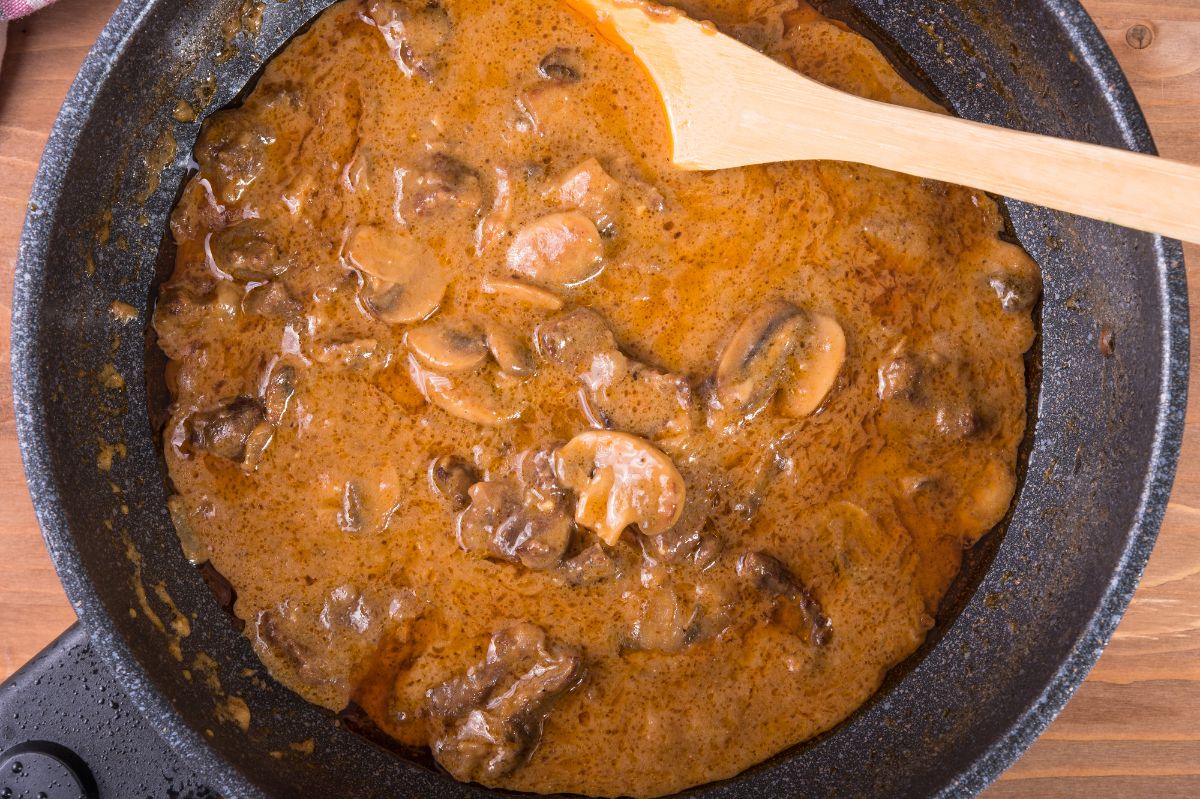 Mushroom stew: A hearty delight for every dinner table