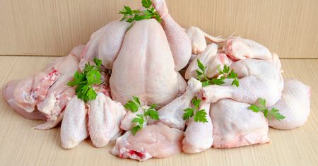 Ciemne czy jasne? Filet czy udko? Która część kurczaka jest najzdrowsza?