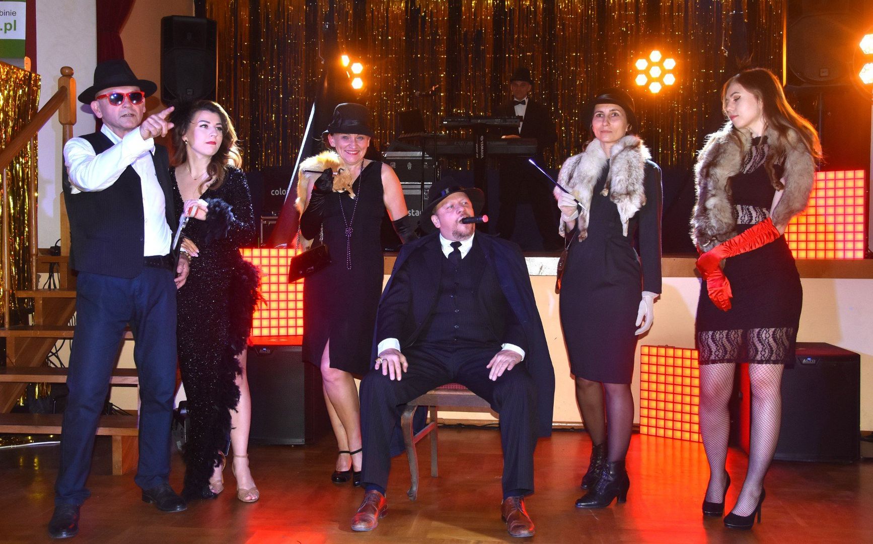 Magiczna Noc Muzeów w Szubinie. Rewia mody, szalona zabawa w rytm filmowych hitów i wspomnienia o dawnym kinie