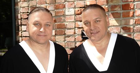 Stroją sobie z nich WULGARNE żarty. Bracia Golec sami podstawili się internautom