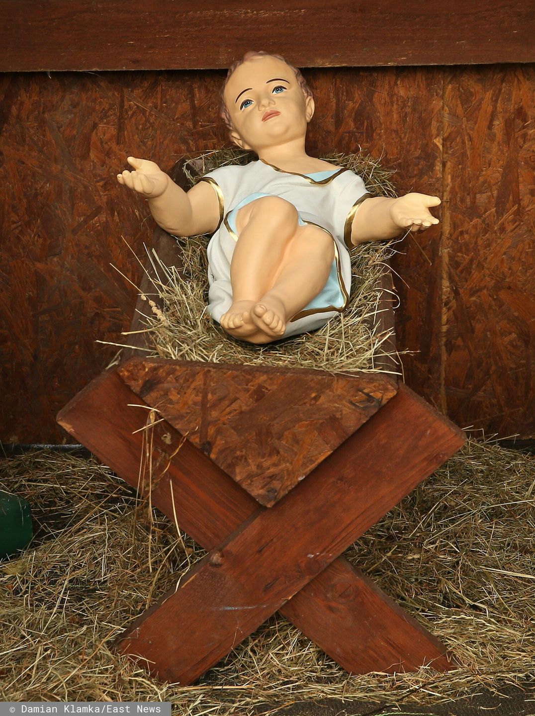 Żłobek z figurą dzieciątka