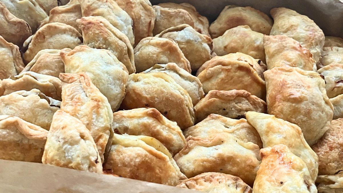 Pierogi pieczone z kapustą i grzybami