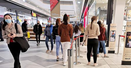 Lekarz "wkurzony". Tak skomentował nowe obostrzenia