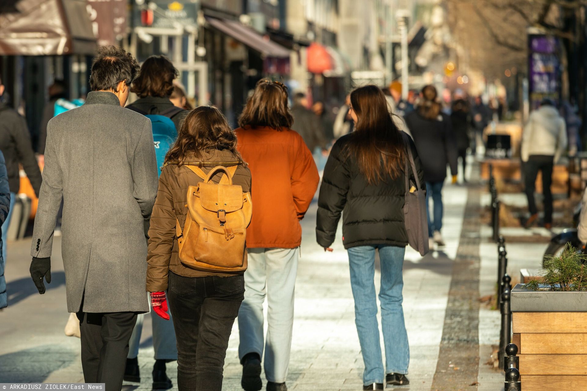 wiadomości,aktualności,WP Wiadomości Polacy z umiarkowanym optymizmem patrzą na rok 2026. Mamy nowy sondaż