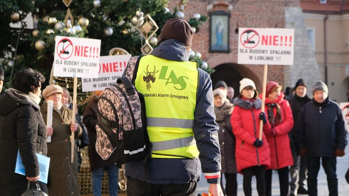 Protest mieszkańców przeciwko budowie spalarni śmieci w Lublinie