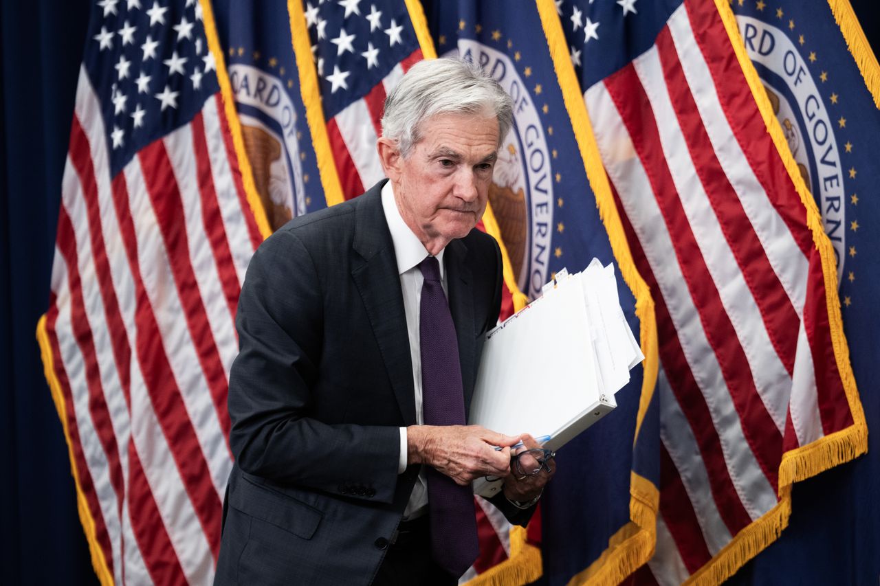 "Jest zbyt głupi". Donald Trump znowu uderza w Powella