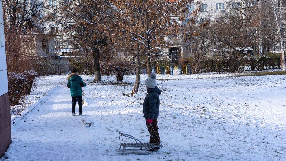 Policja przez megafon kazała dzieciom się rozejść