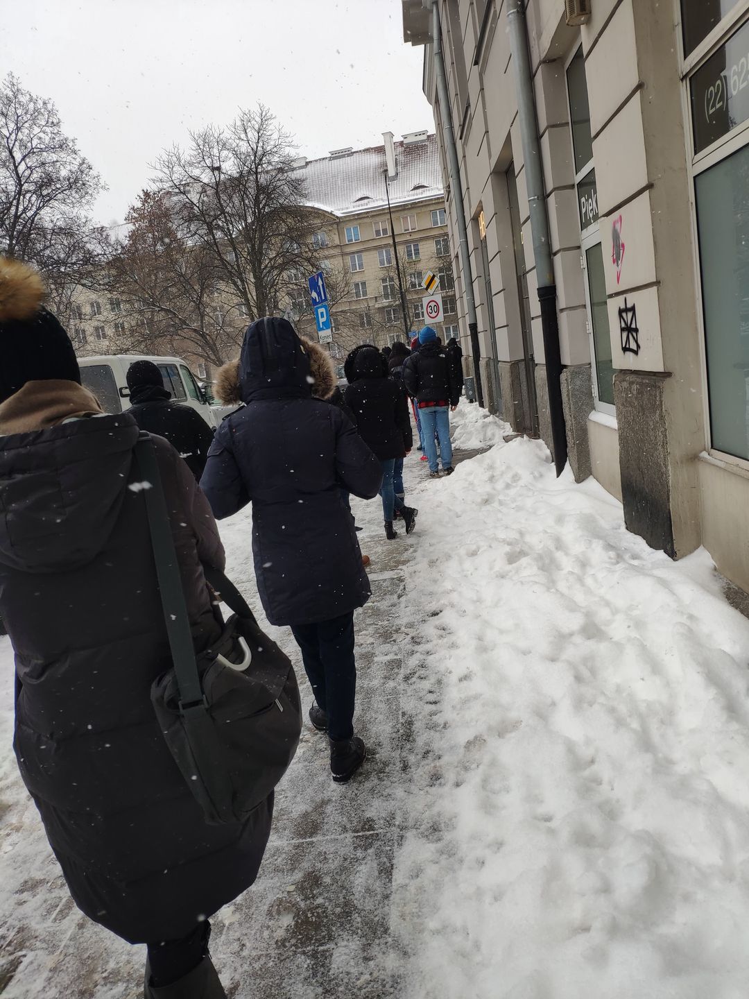 kolejka po pączki Magdy Gessler
