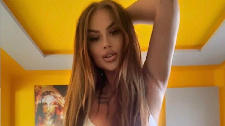 Ewel0na chwali się efektem operacji