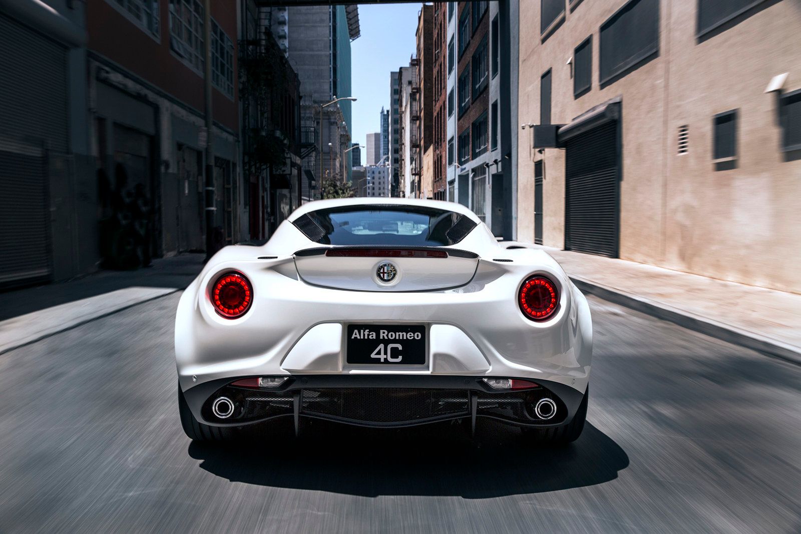 Alfa Romeo 4C w wersji na rynek amerykański w obszernej galerii zdjęć 121