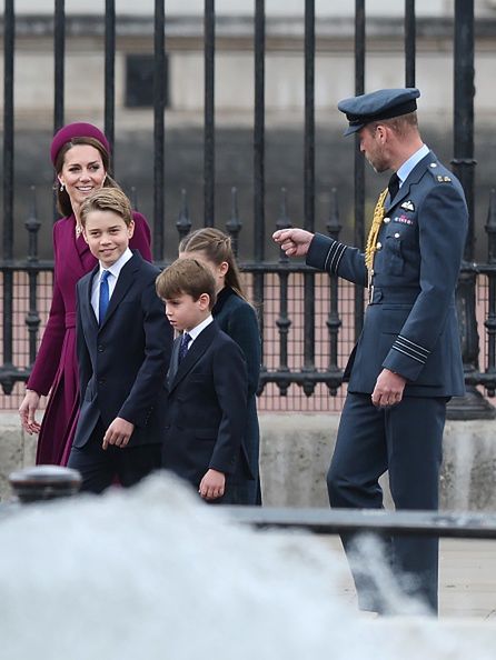 Rodzina królewska podczas 80. rocznicy Dnia Zwycięstwa w Europie