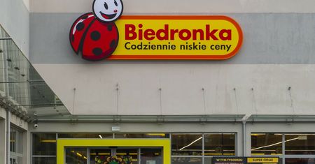 Biedronka goni konkurencję. Też będzie mieć sklep internetowy