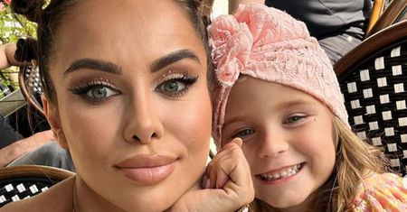 Natalia Siwiec pokazała zdjęcie córki. 6-letnia Mia zapozowała w sukience po mamie (FOTO)