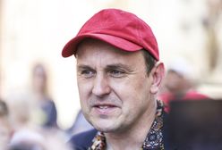 Adam Woronowicz przyszłą żonę wypatrzył w kościele. Jeden gest zmienił wszystko