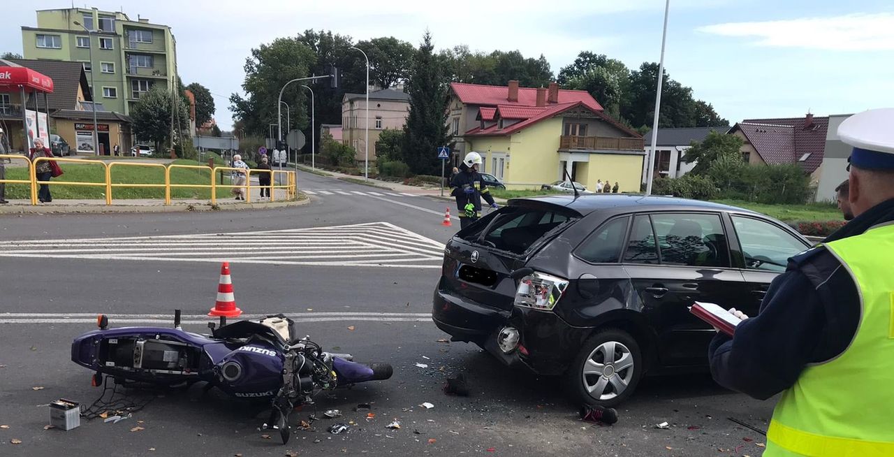 Śmierć motocyklistki w Gryfowie Śląskim. 19-latka zderzyła się z samochodem