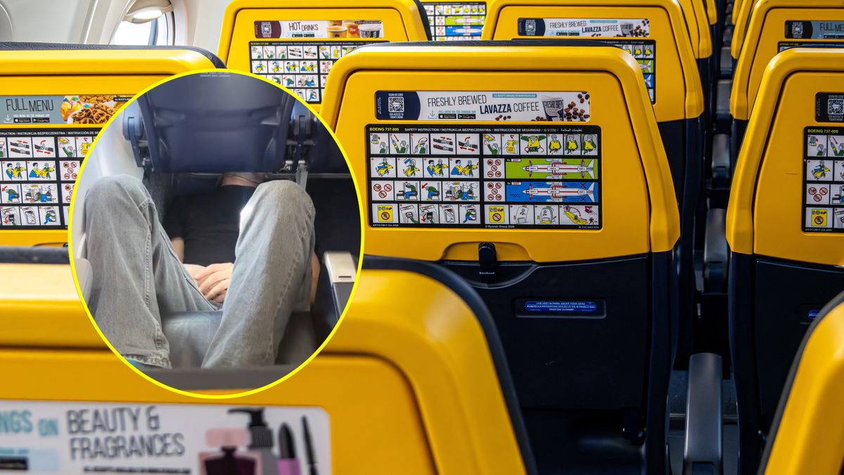Podróżny leżał na podłodze, trzymając głowę pod fotelem pasażera