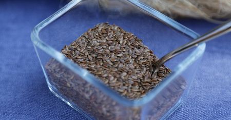 Przekroczony poziom cyjanków. Sieć usuwa ten produkt ze sklepów