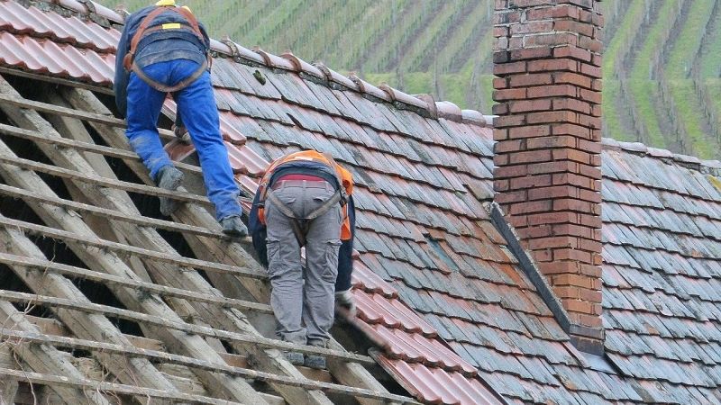 dach dekarz pracownicy wymiana dachu