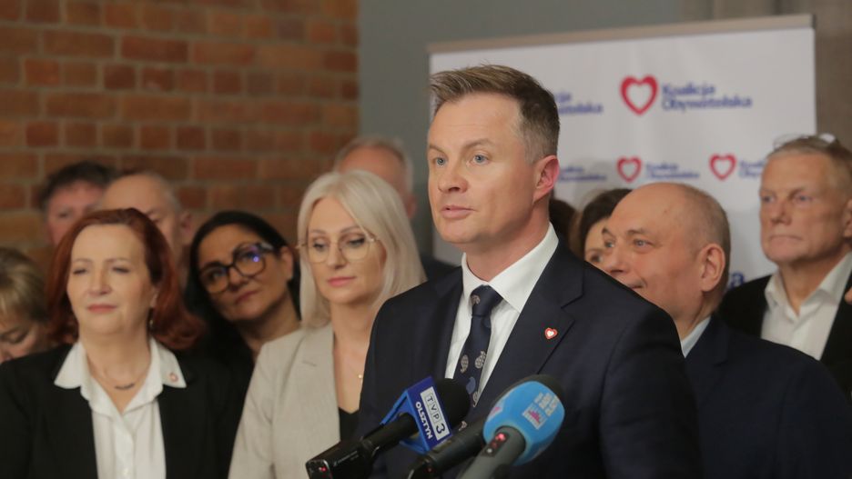 Marcin Kuchciński
Tomasz Waszczuk
kampania, konferencja, polityk, polityka, wybory samorz�dowe, kandydaci, kandydat, kandydat�w, kandydatura, lokalnie, lokalnych, prasowa, prezentacja, samorz�d, samorz�d�w, samorz�du, wyborcza, wybor�w samorz�dowych