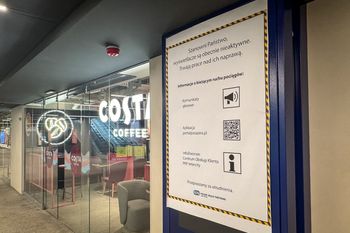 Gdańsk: Tajemnicza awaria na dworcu PKP wyprowadza z równowagi pasażerów. "Nie jesteśmy w stanie podać dokładnego terminu jej usunięcia".