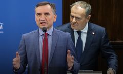 Dzień sądu dla Ziobry. Ludzie Tuska kreślą scenariusze, Kaczyński po słowie z Orbanem