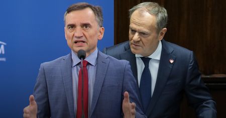Dzień sądu dla Ziobry. Ludzie Tuska kreślą scenariusze, Kaczyński po słowie z Orbanem