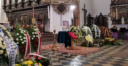 Pogrzeb Piotra Świąca. Tłumy żegnały dziennikarza TVP Gdańsk