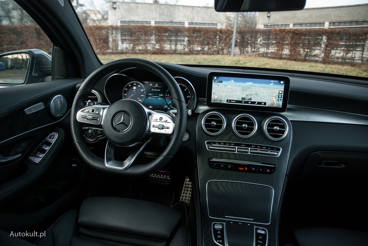 Mercedes GLC Coupe 300d 4Matic - wnętrze