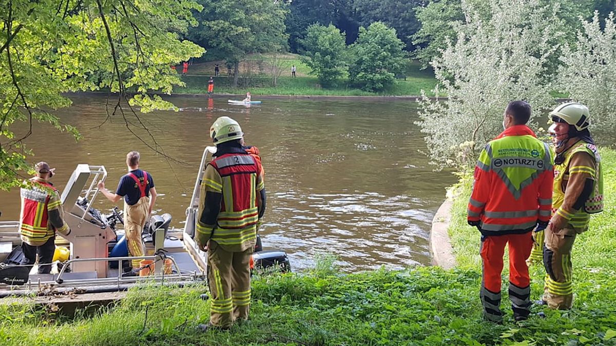 Służby ratunkowe wyłowiły z rzeki zwłoki mężczyzny
