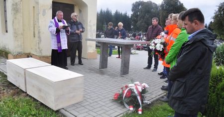Ludzkie szczątki na budowie drogi S19 Lublin-Kraśnik. Pochowano je na cmentarzu w Wilkołazie