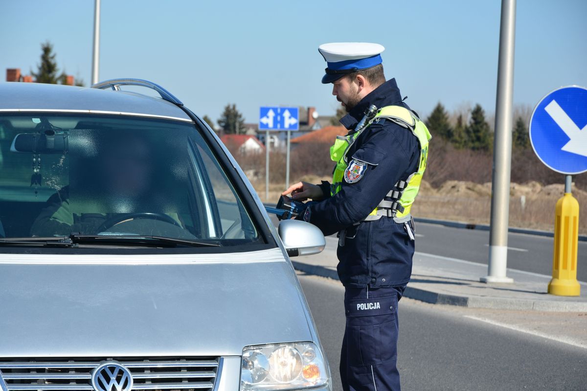 2000 zł za mandat. Oto lista najdroższych wykroczeń drogowych