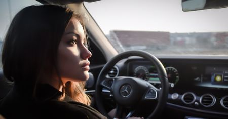 Mercedes klasy E: test oprogramowania w samochodzie za prawie pół miliona